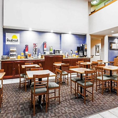 Days Inn By Wyndham Bakersfield Buitenkant foto