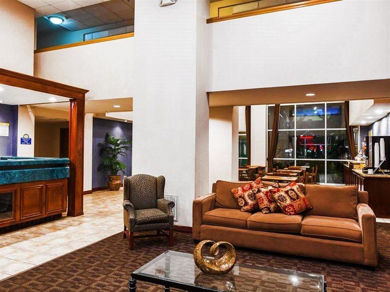 Days Inn By Wyndham Bakersfield Buitenkant foto