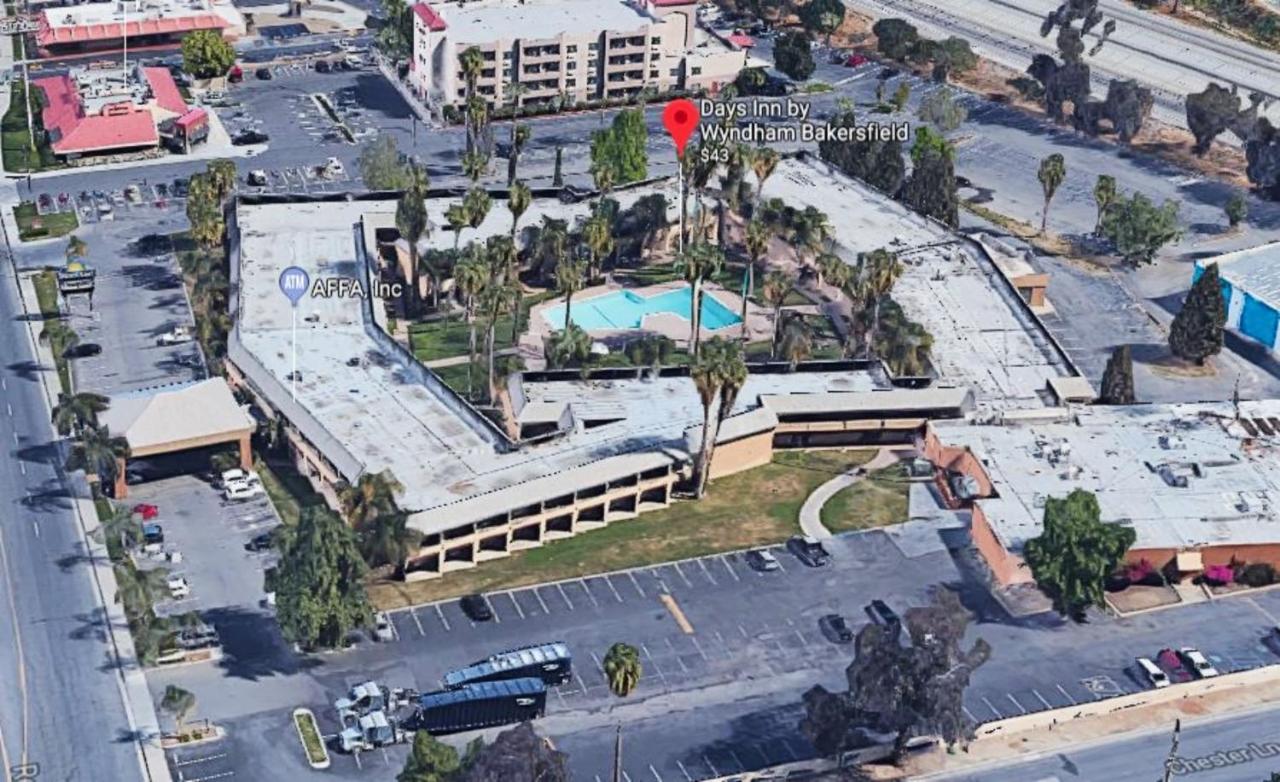 Days Inn By Wyndham Bakersfield Buitenkant foto